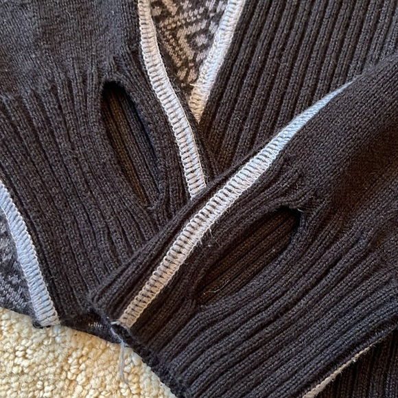 Athleta multi detailed half zip pull over sweater, gray and black size medium - Picture 7 of 7